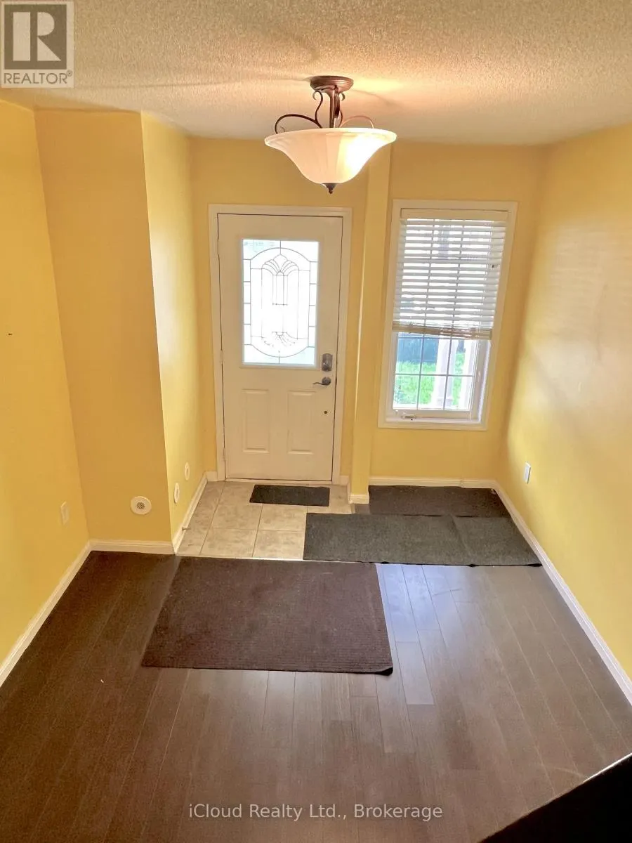 732 SHORTREED CRESCENT