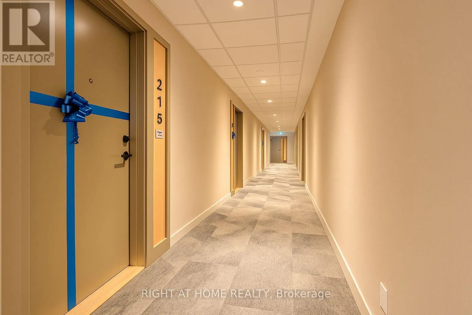 215 - 720 WHITLOCK AVENUE