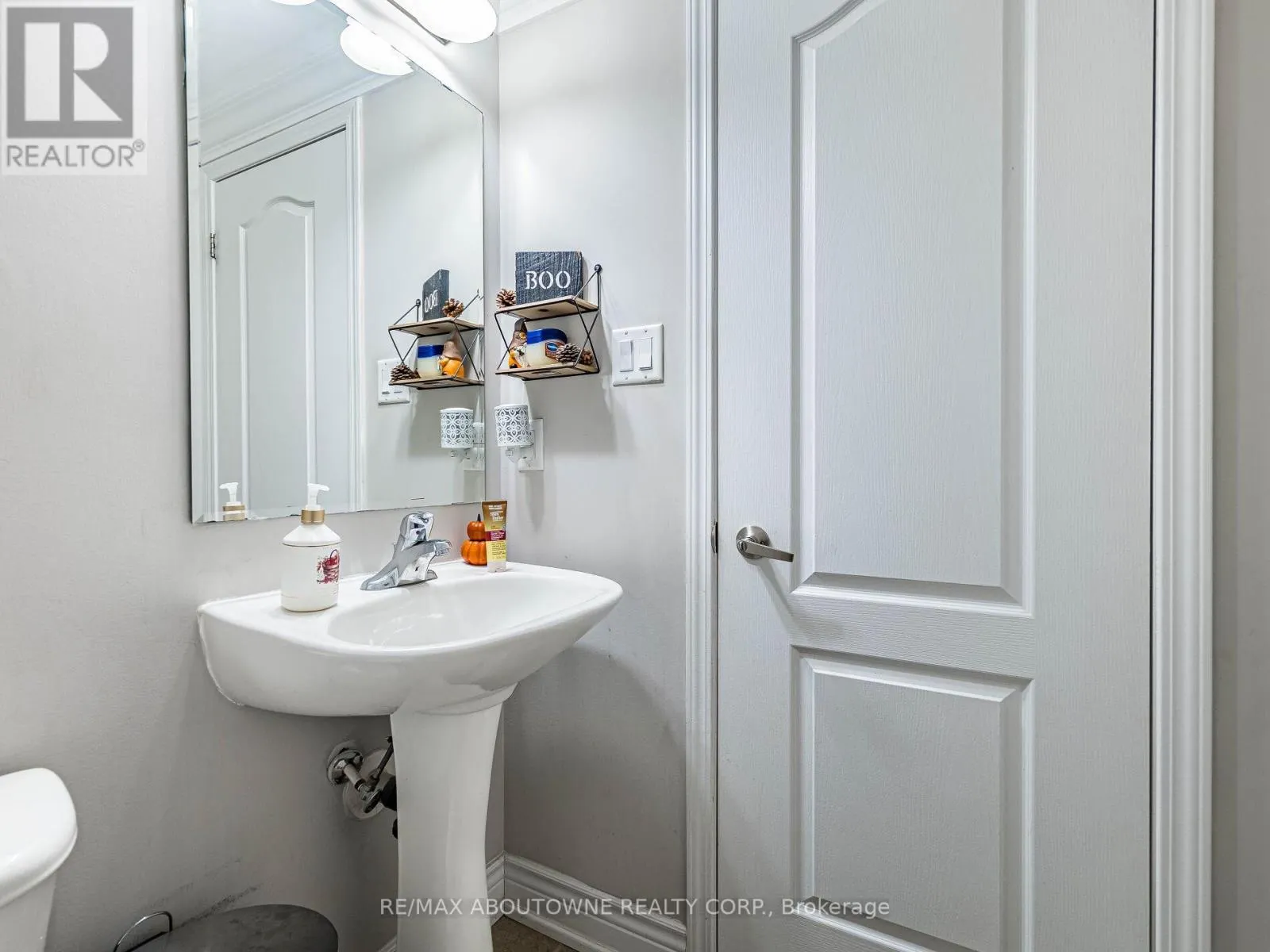 29 - 6020 DERRY ROAD