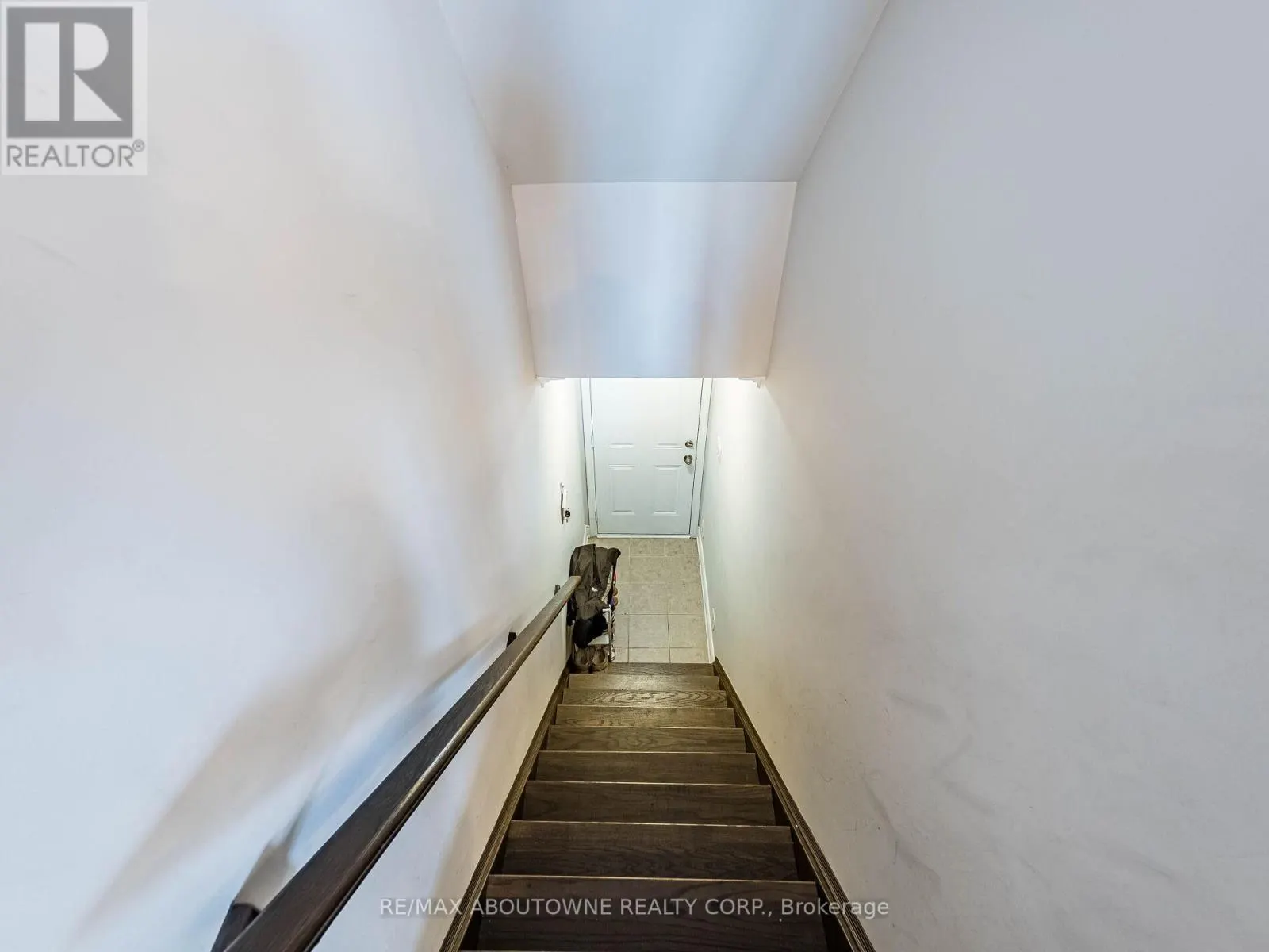 29 - 6020 DERRY ROAD