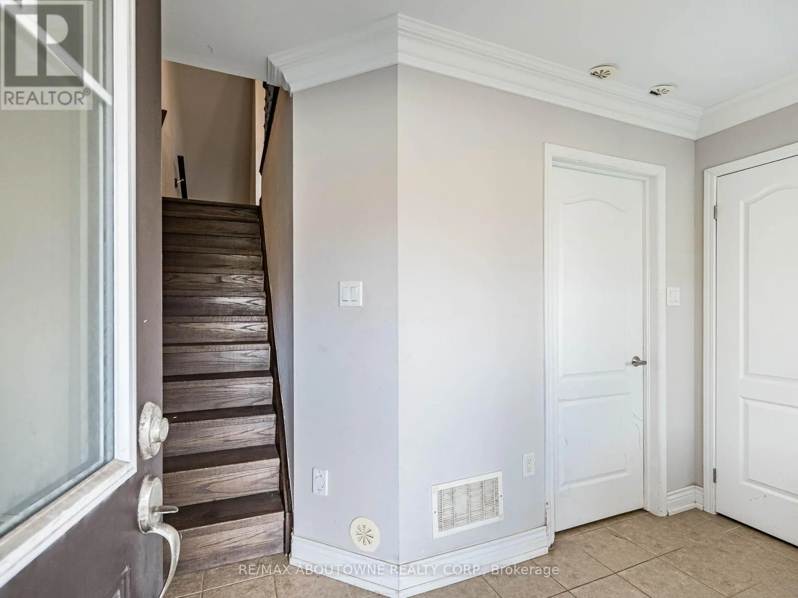 29 - 6020 DERRY ROAD