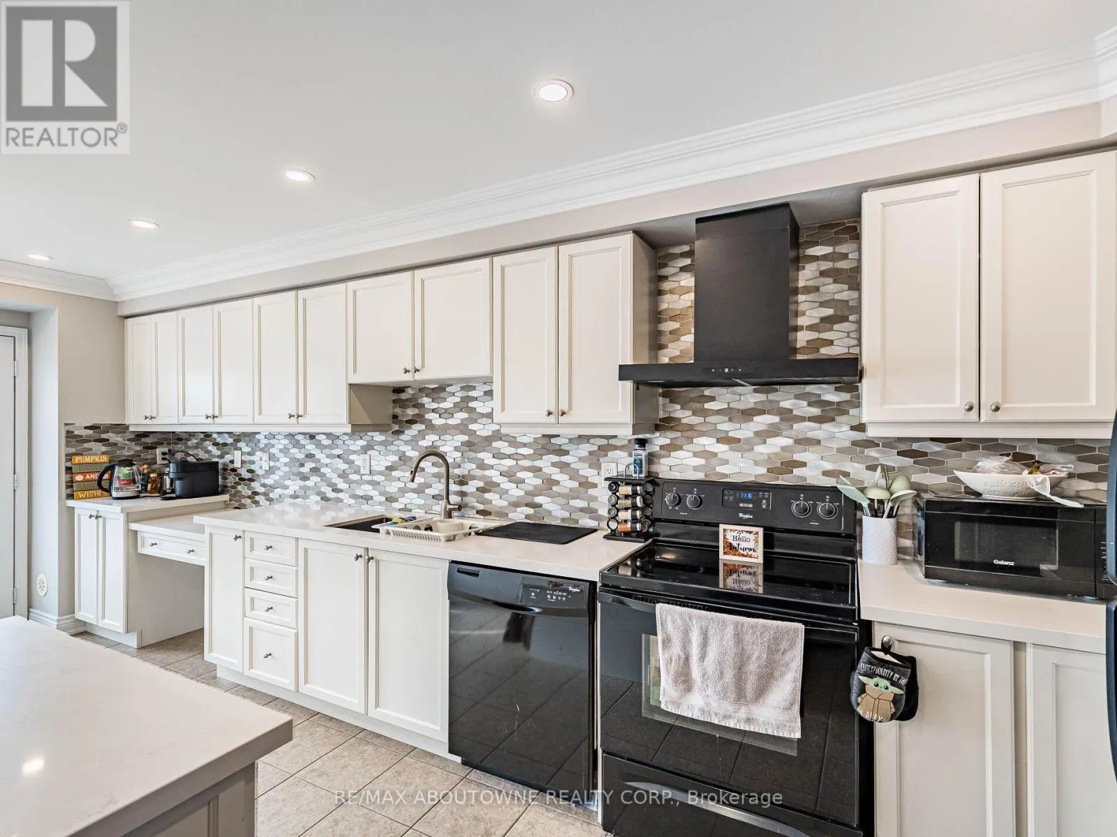 29 - 6020 DERRY ROAD