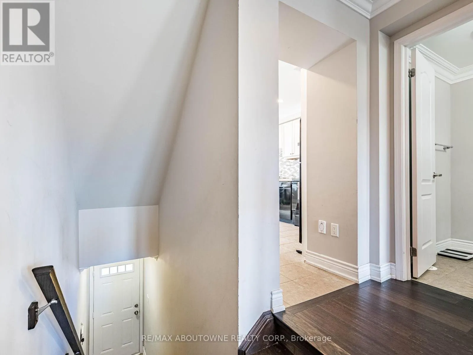 29 - 6020 DERRY ROAD