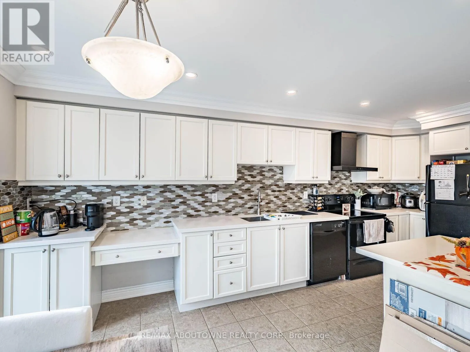 29 - 6020 DERRY ROAD