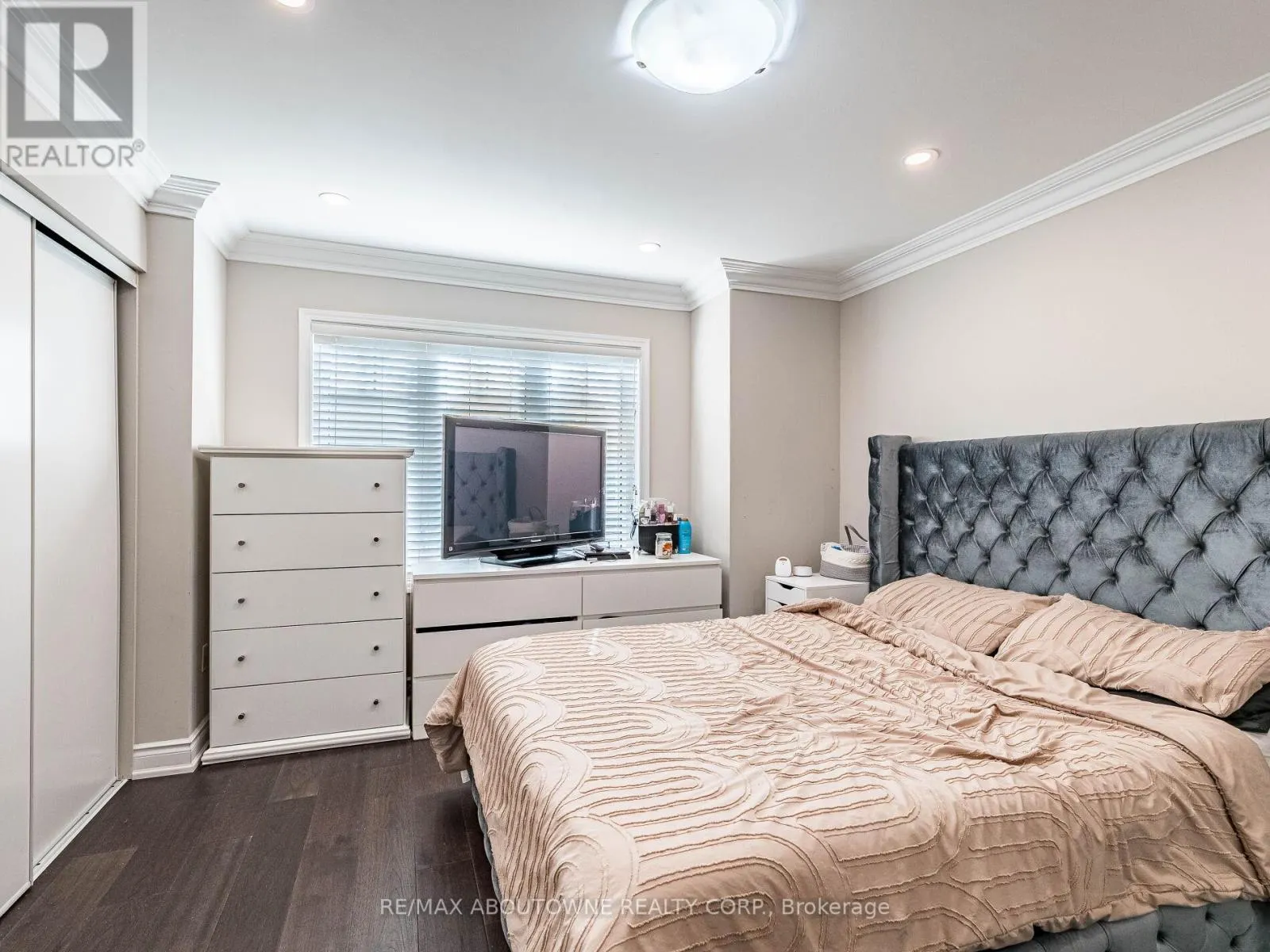 29 - 6020 DERRY ROAD