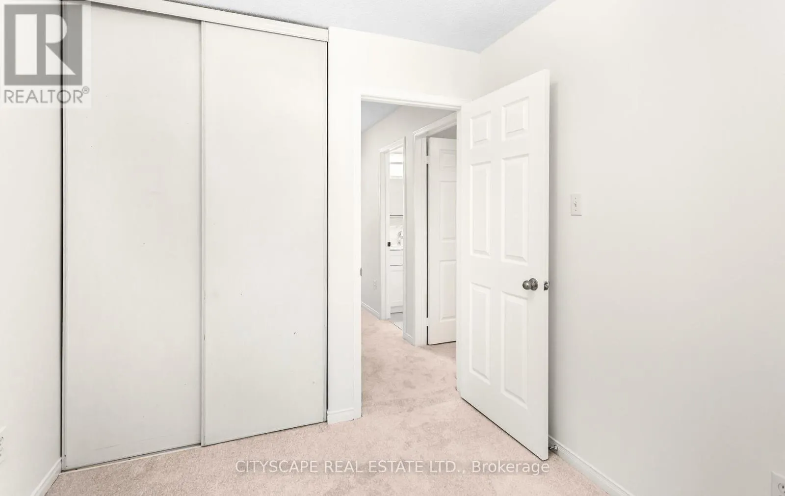 65 - 2300 BRAYS LANE N