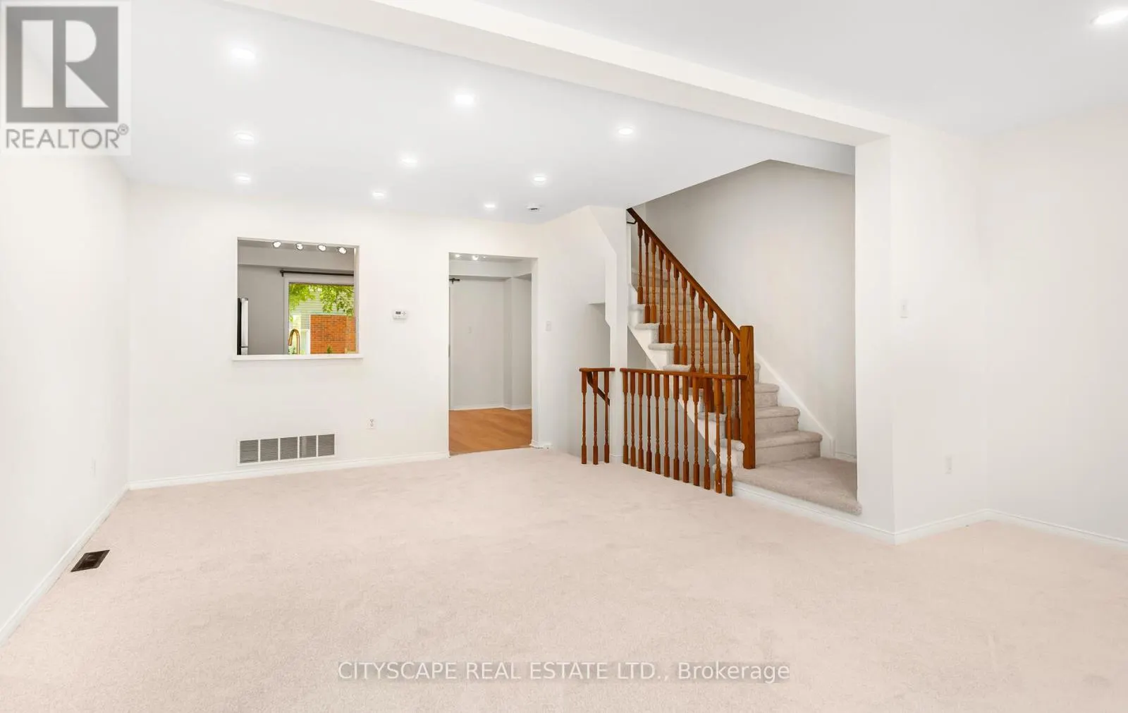 65 - 2300 BRAYS LANE N