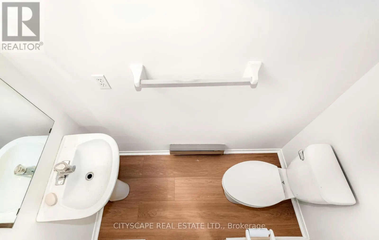 65 - 2300 BRAYS LANE N