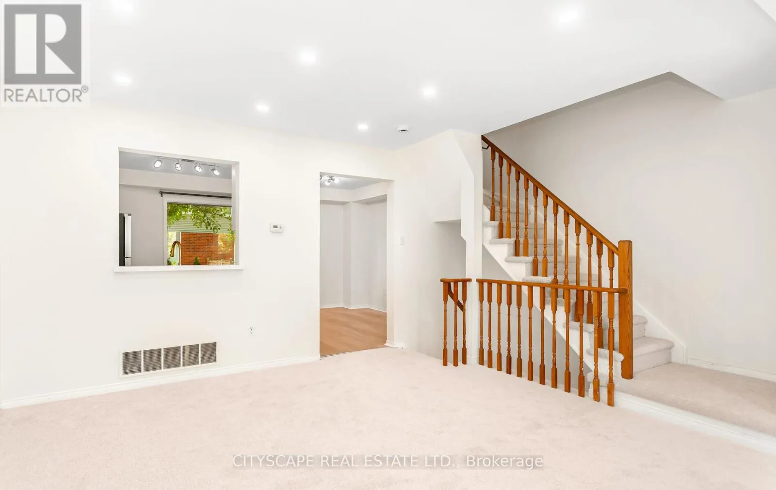 65 - 2300 BRAYS LANE N