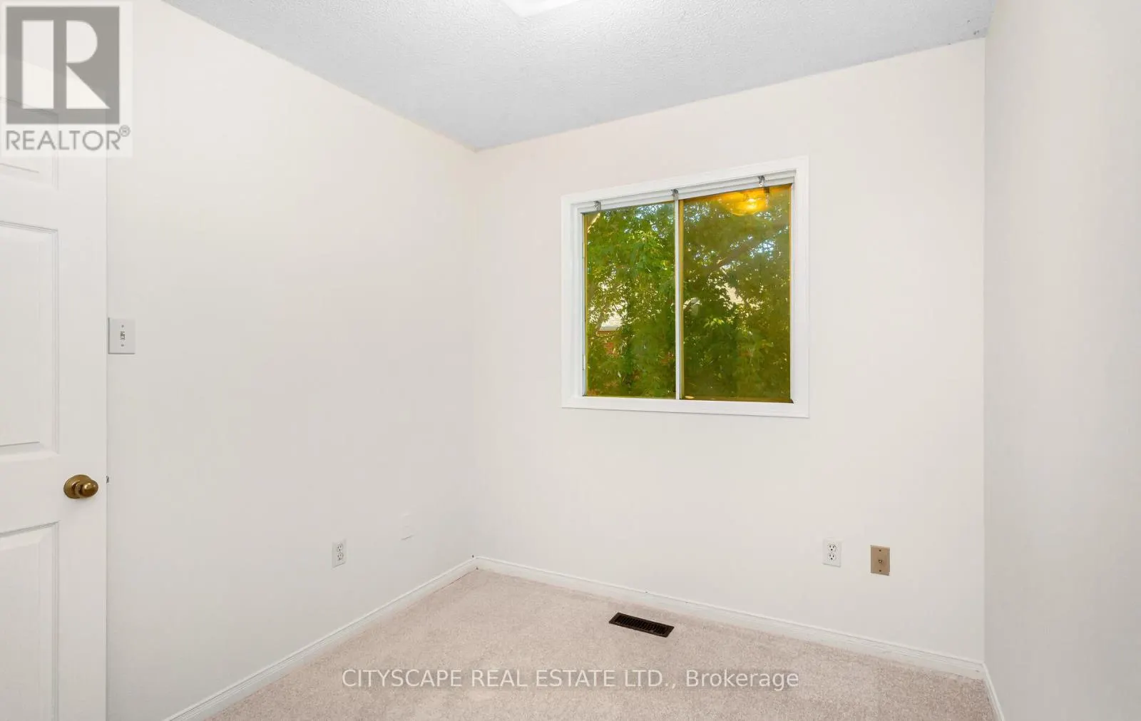 65 - 2300 BRAYS LANE N