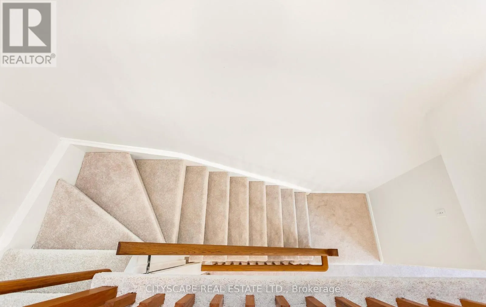 65 - 2300 BRAYS LANE N