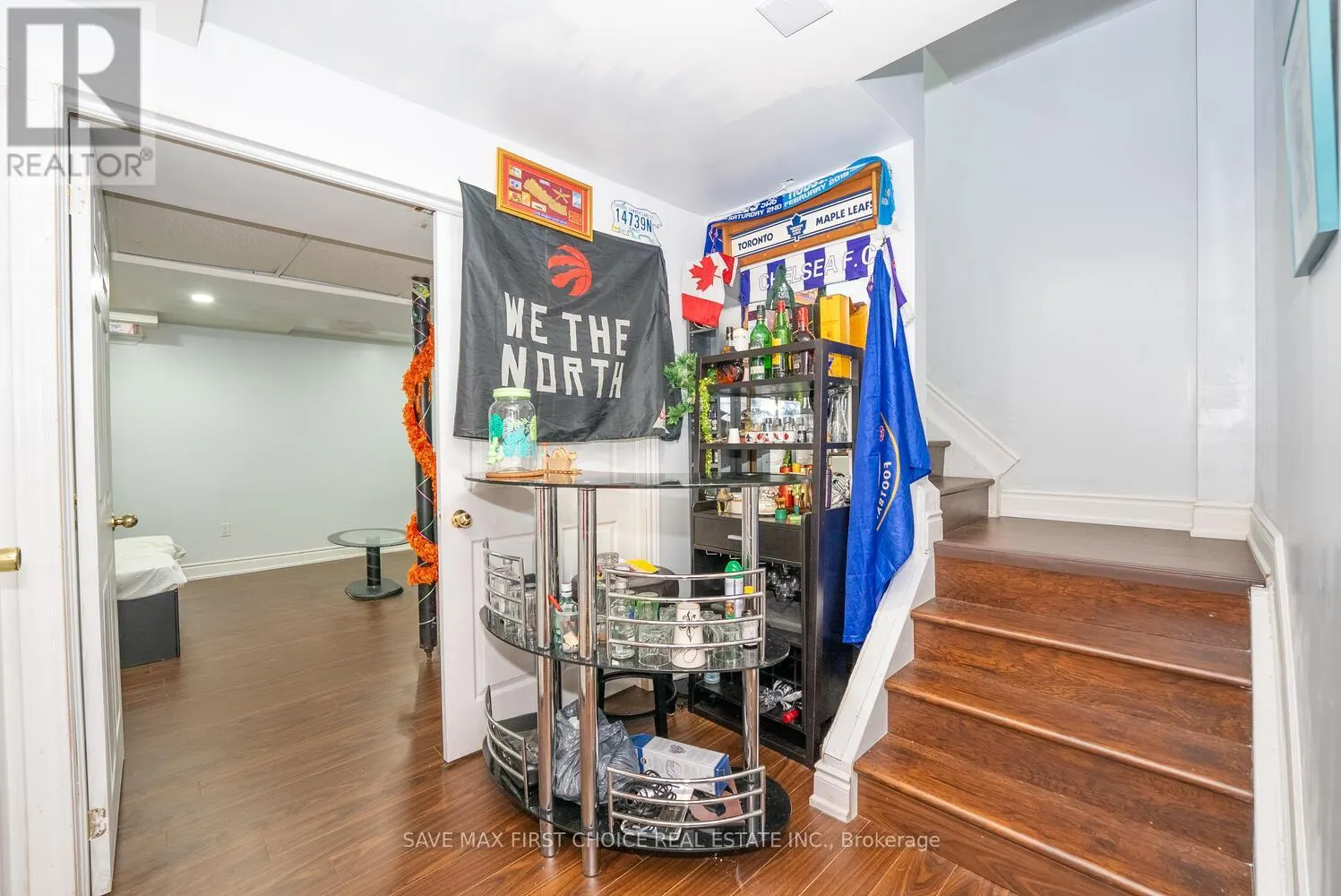 939 TAMBOURINE TERRACE