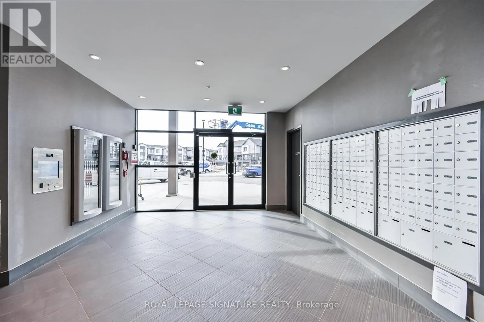 111 - 1105 LEGER WAY