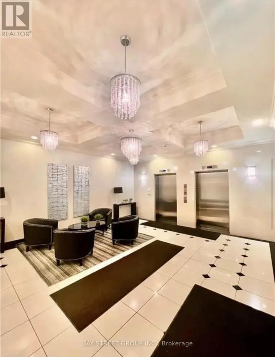 210 - 5327 UPPER MIDDLE ROAD