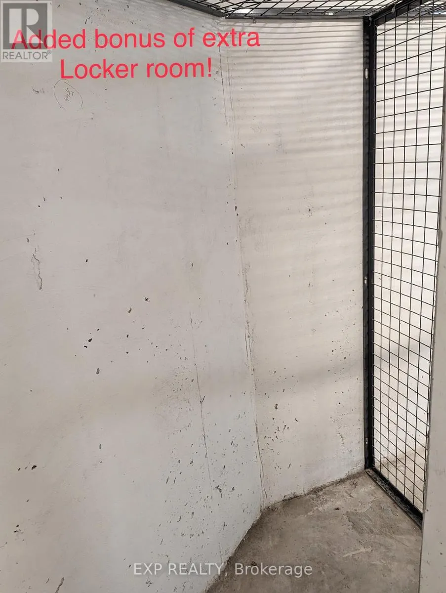 806 - 370 MARTHA STREET