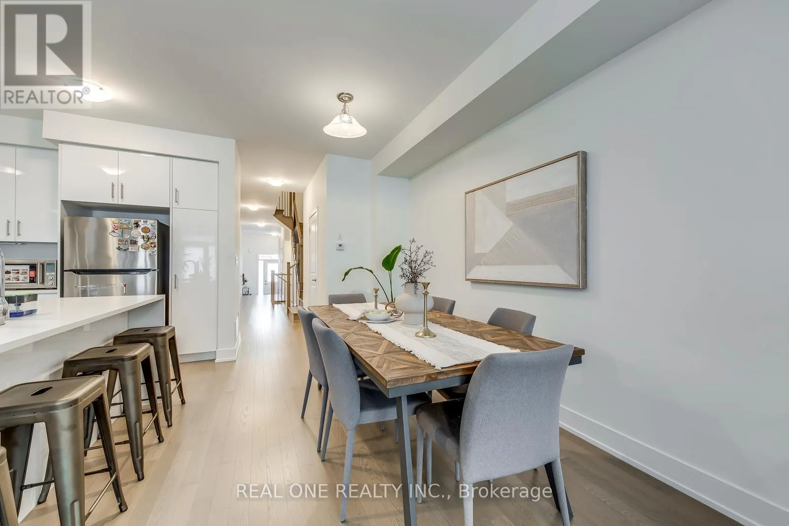 3054 HARVARD GARDENS