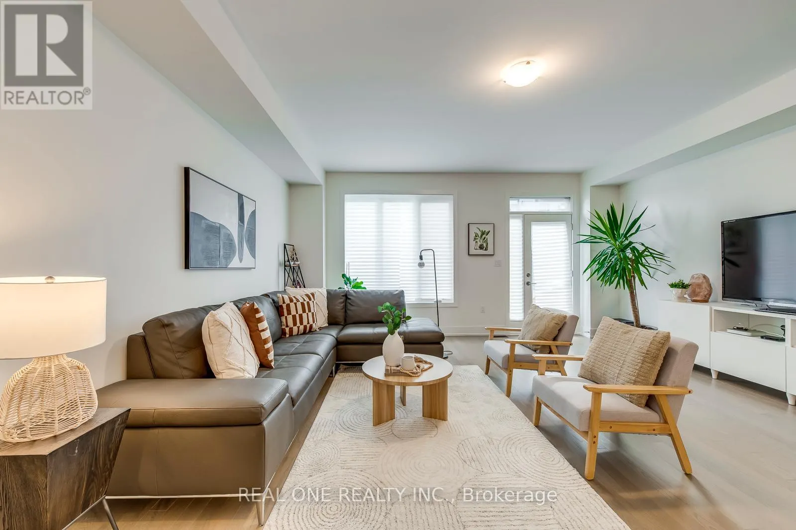 3054 HARVARD GARDENS