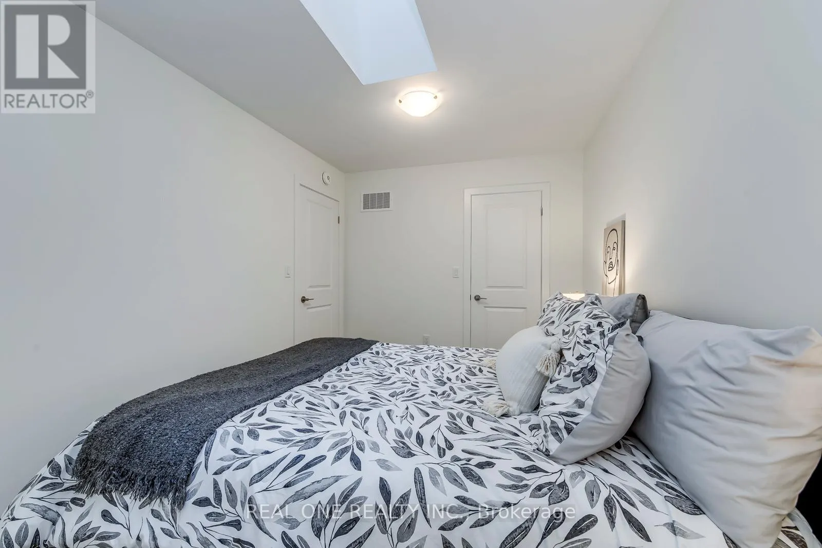 3054 HARVARD GARDENS