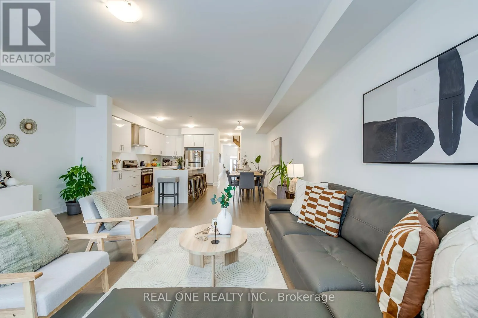 3054 HARVARD GARDENS