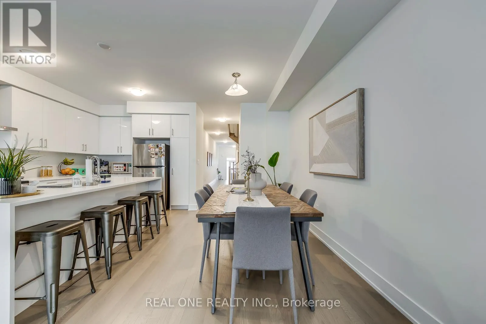 3054 HARVARD GARDENS