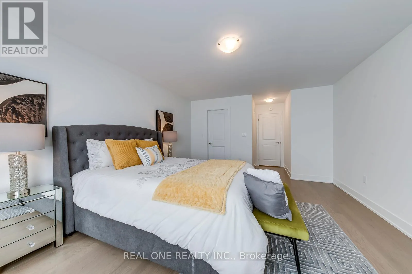 3054 HARVARD GARDENS