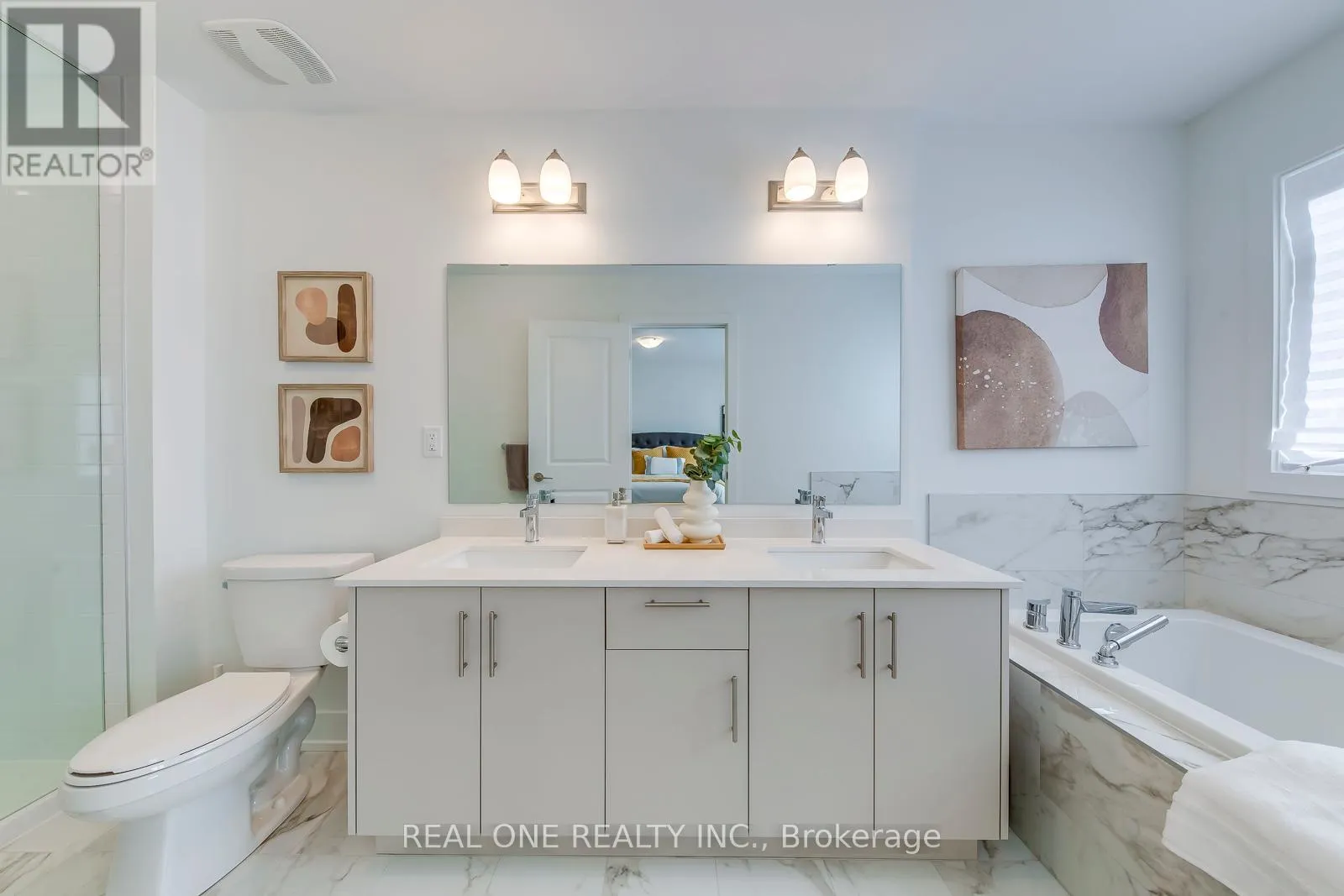 3054 HARVARD GARDENS