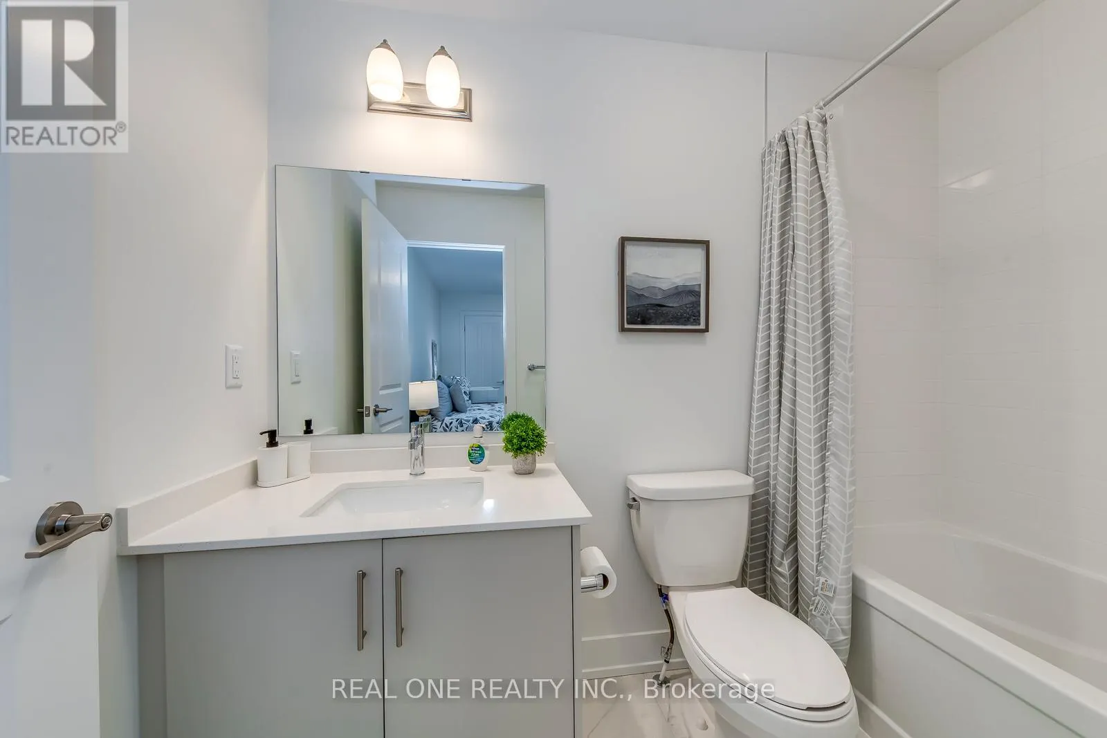 3054 HARVARD GARDENS