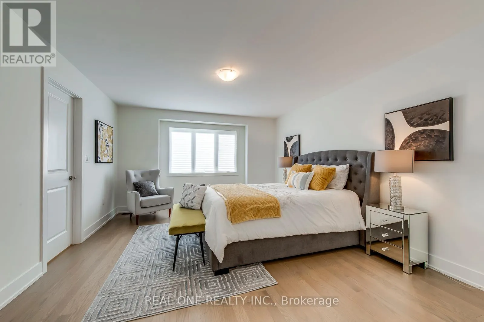 3054 HARVARD GARDENS