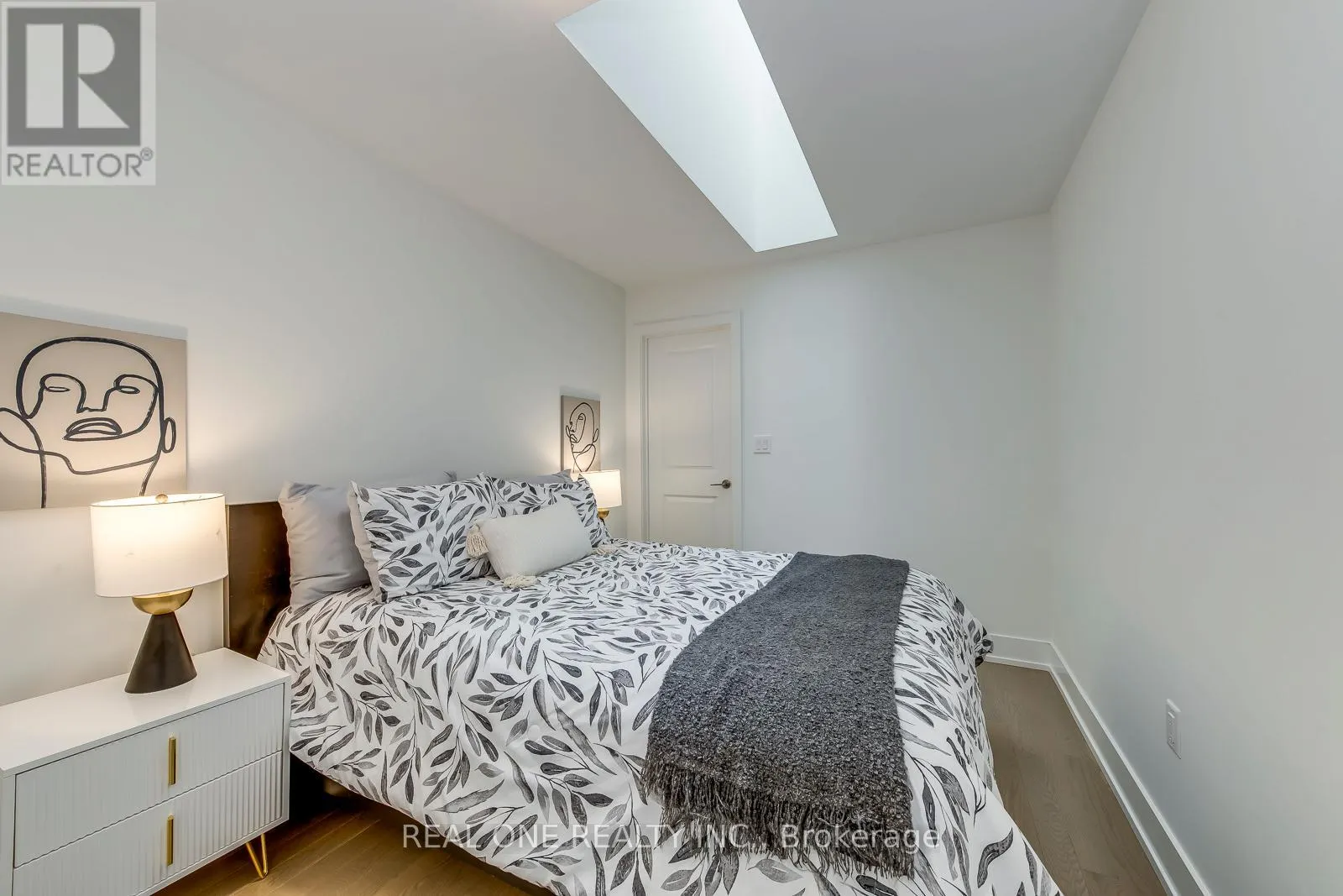 3054 HARVARD GARDENS