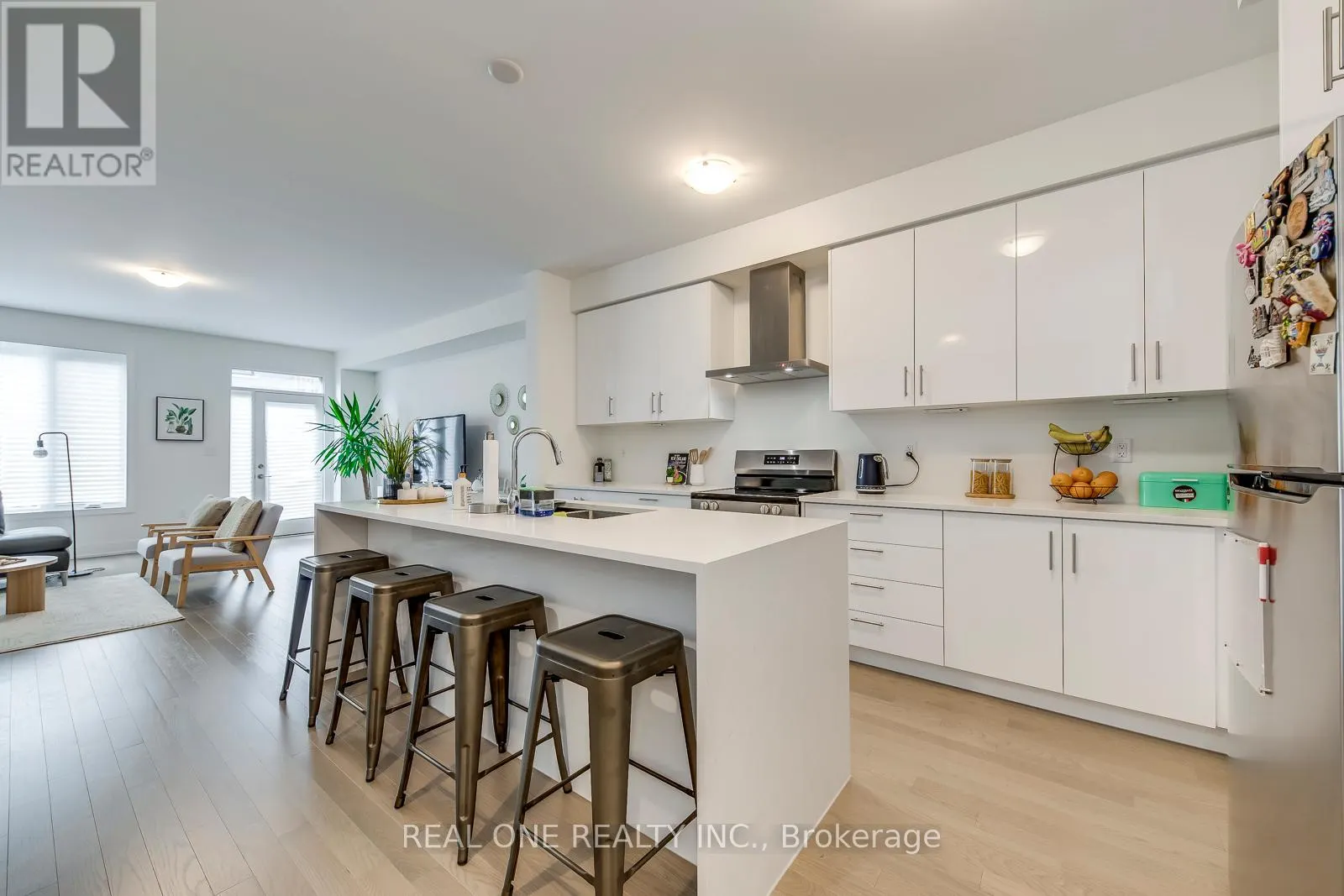 3054 HARVARD GARDENS