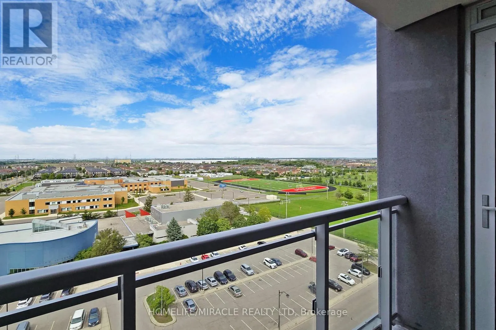 1106 - 1050 MAIN STREET E