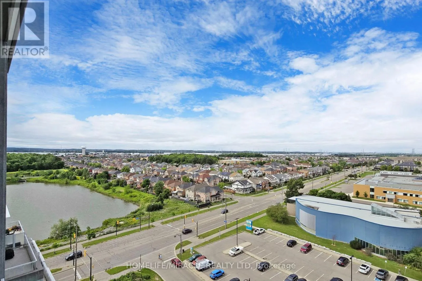 1106 - 1050 MAIN STREET E