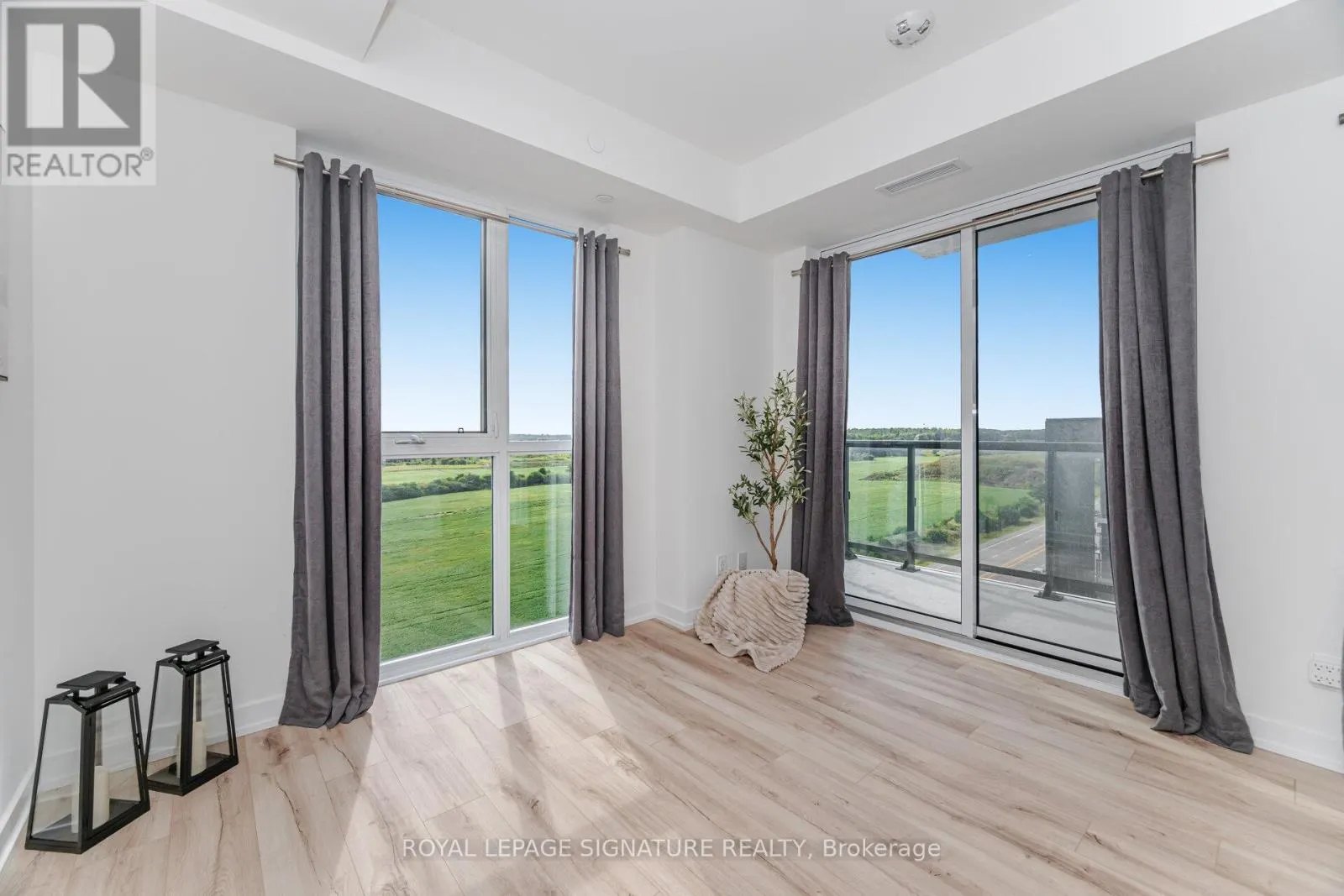 906 - 335 WHEAT BOOM DRIVE