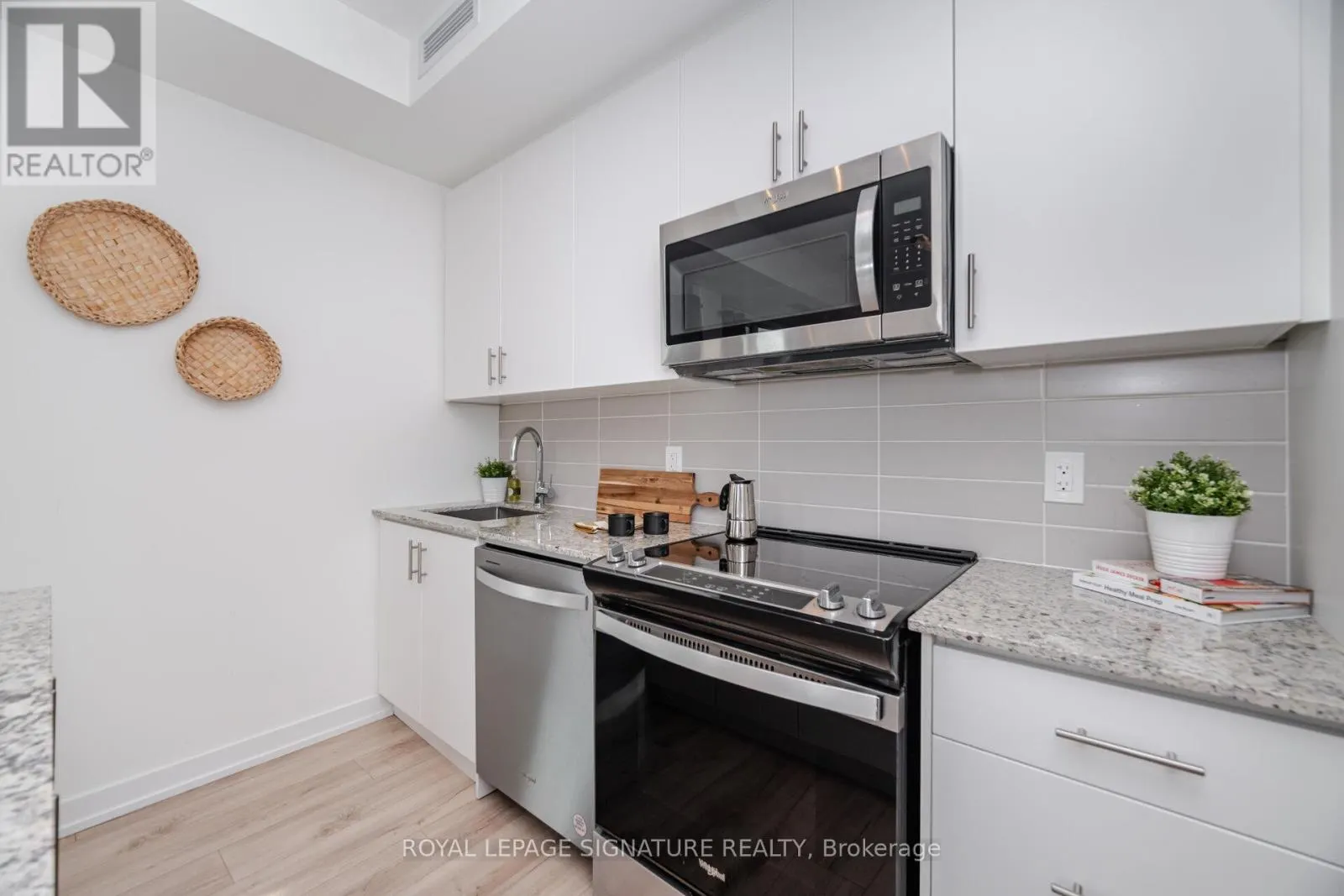 906 - 335 WHEAT BOOM DRIVE