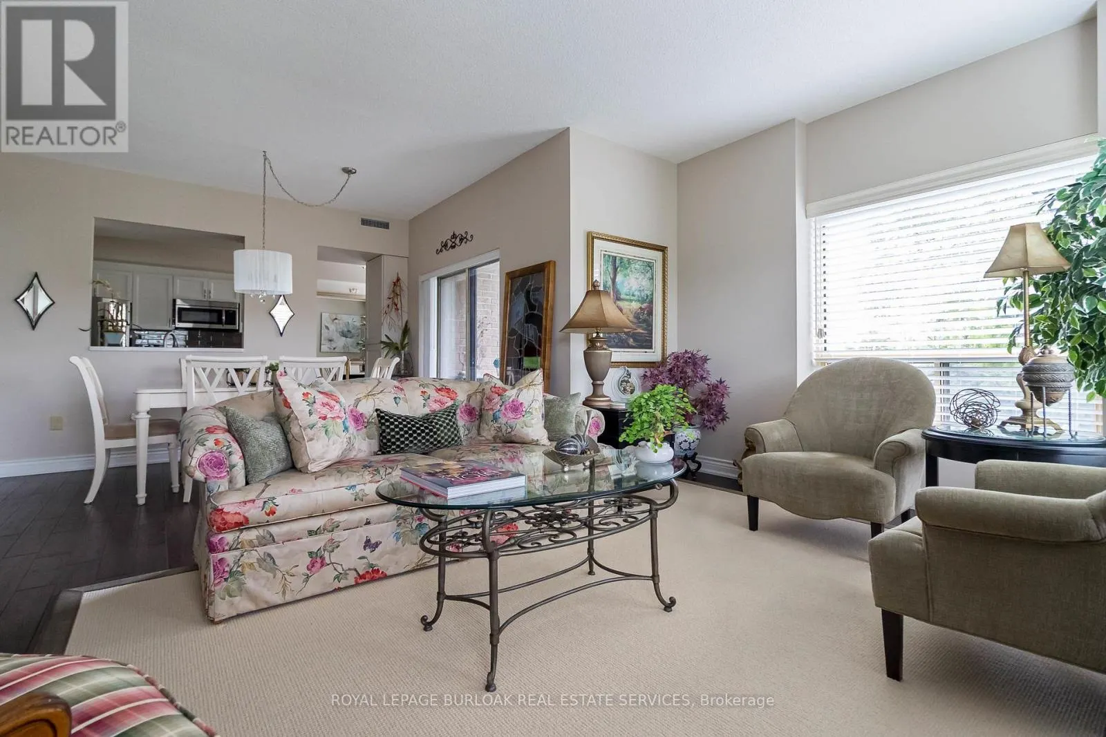 305 - 3497 UPPER MIDDLE ROAD