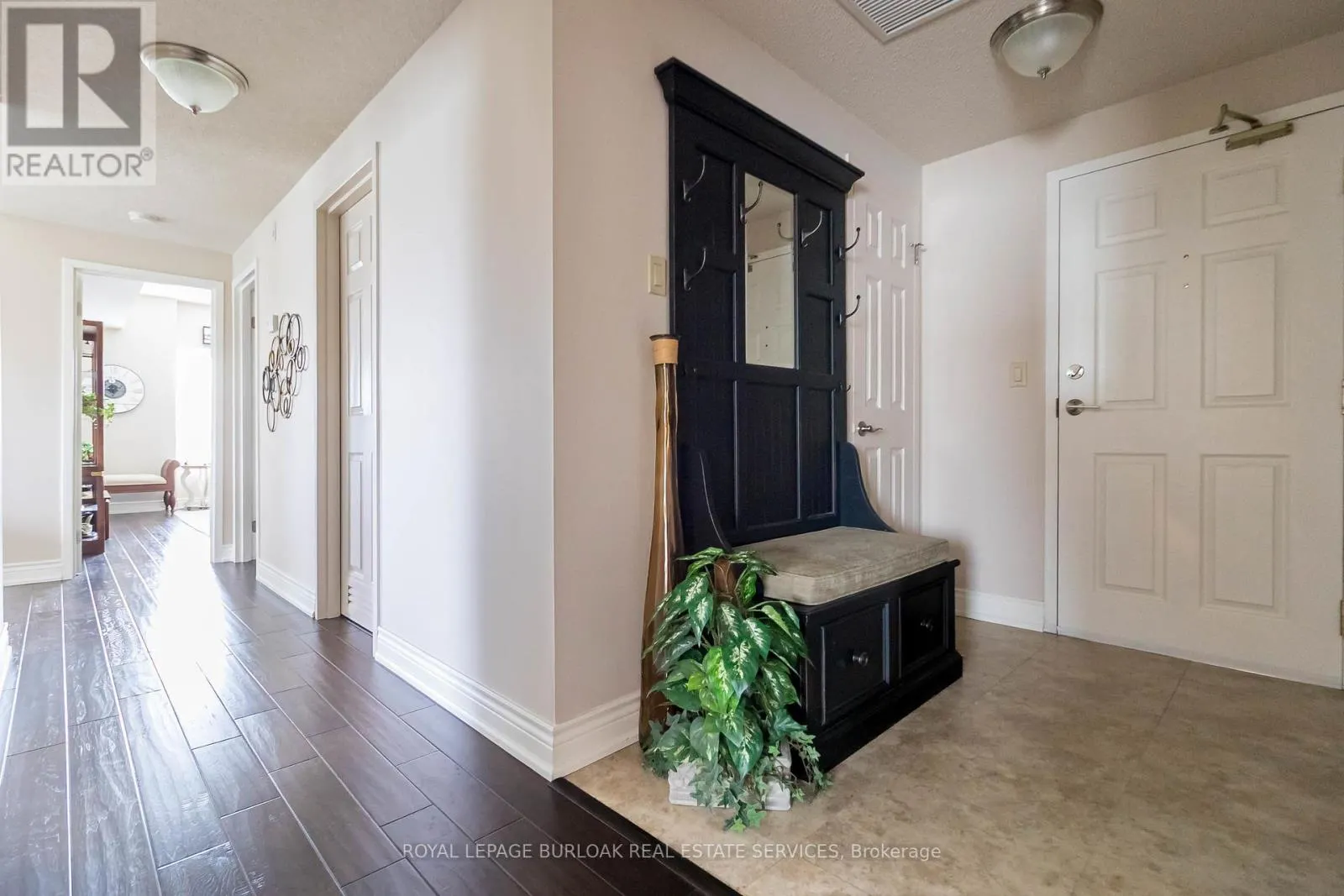 305 - 3497 UPPER MIDDLE ROAD