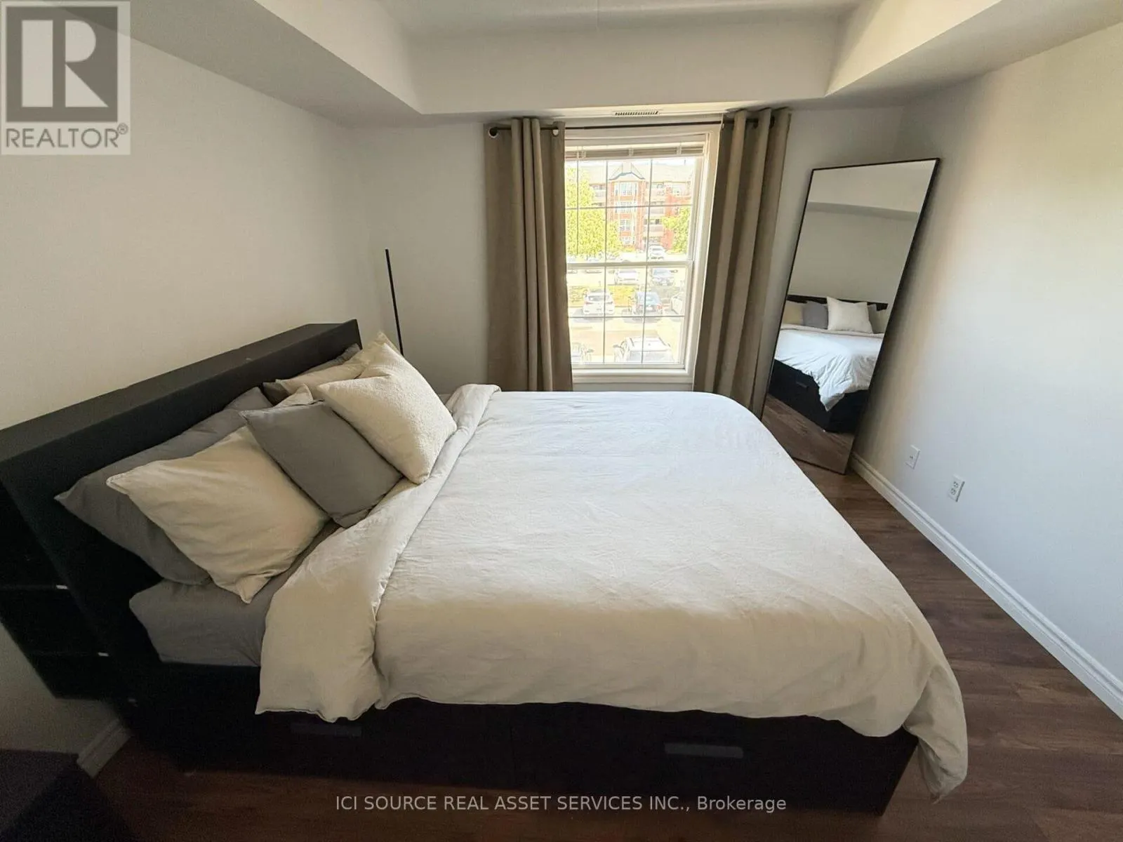 204 - 4003 KILMER DRIVE