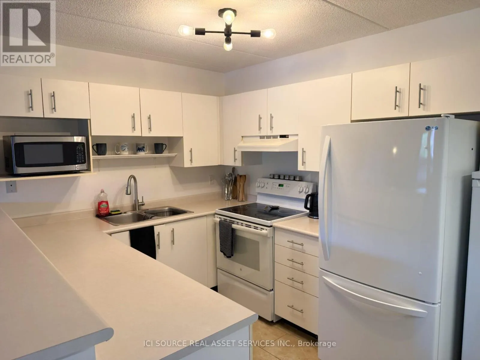 204 - 4003 KILMER DRIVE