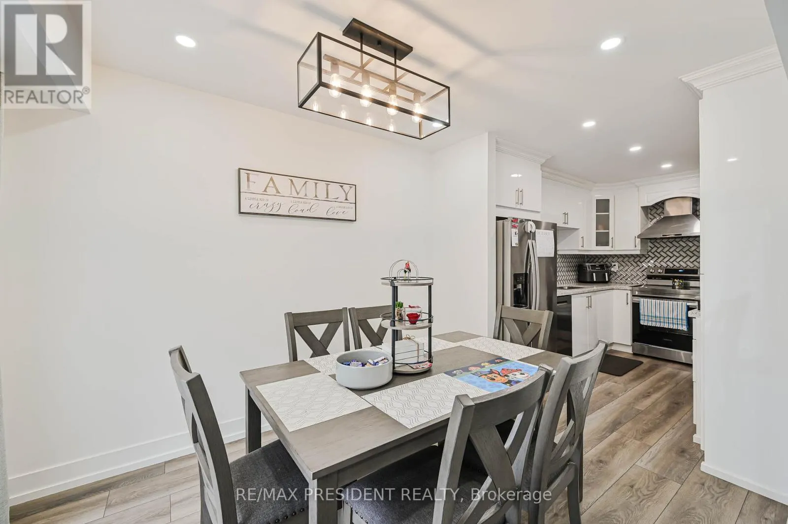 237 BARONWOOD CRESCENT