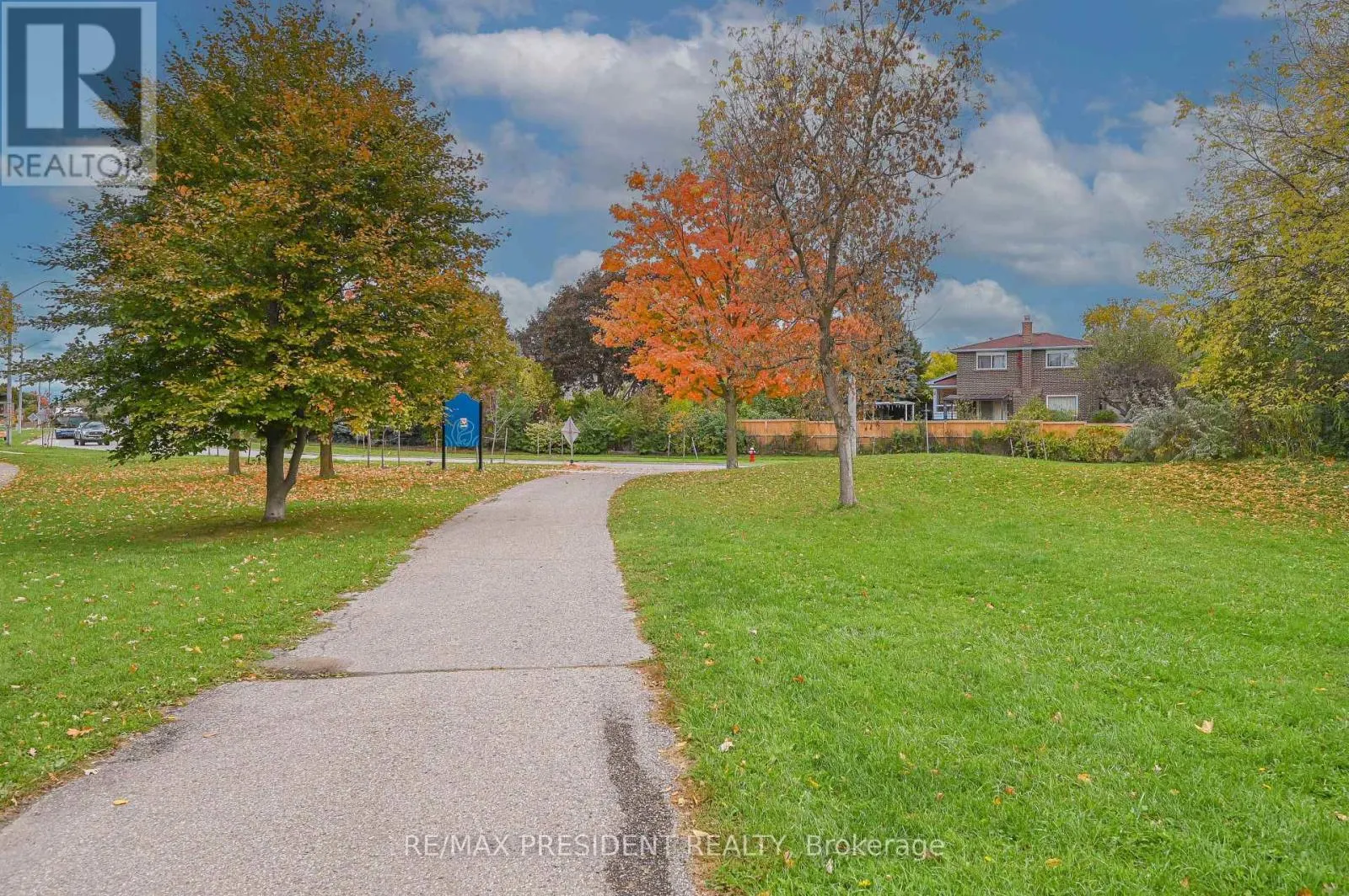 237 BARONWOOD CRESCENT