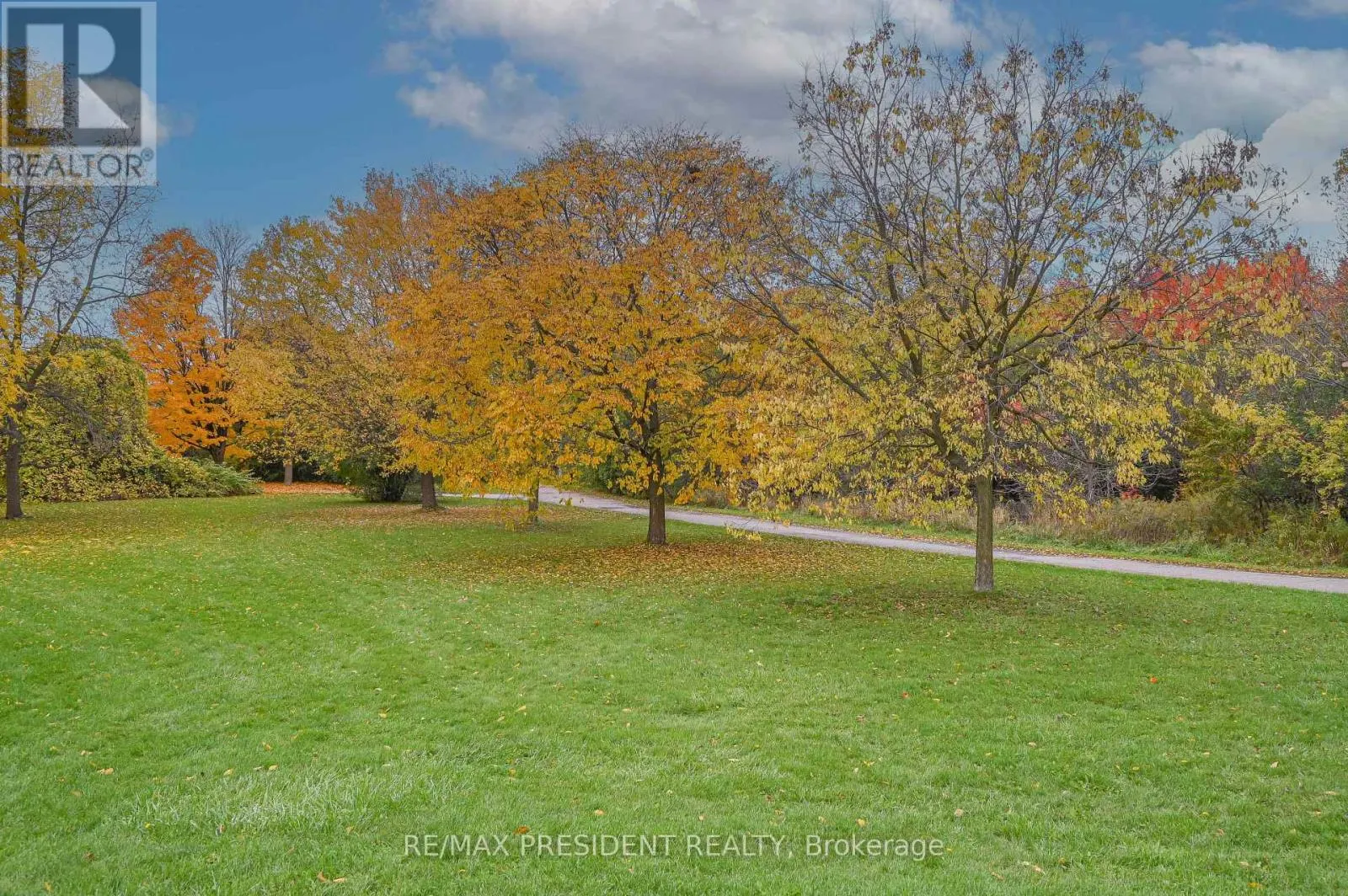 237 BARONWOOD CRESCENT