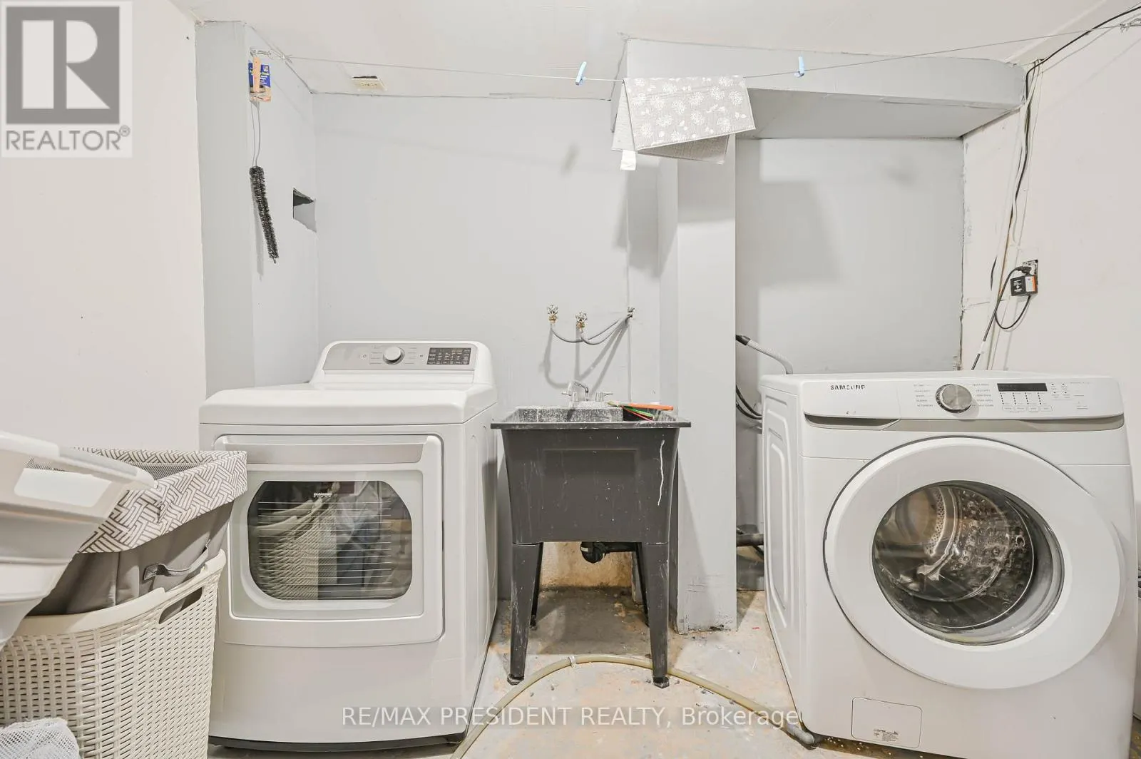 237 BARONWOOD CRESCENT