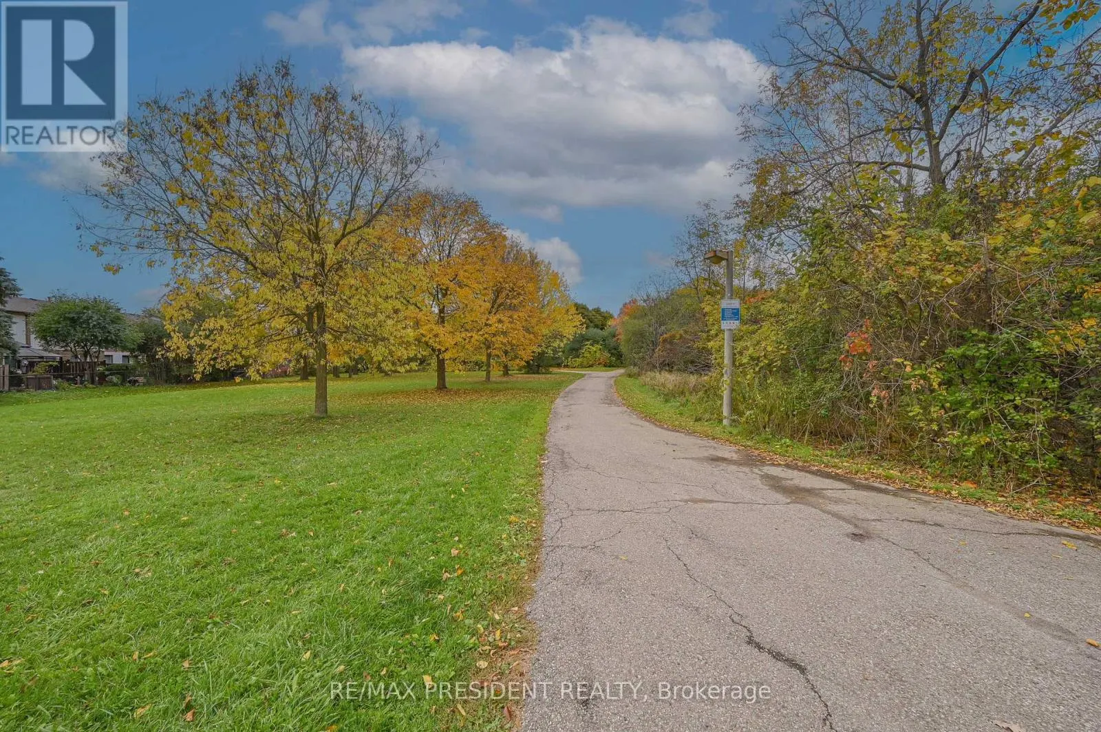 237 BARONWOOD CRESCENT