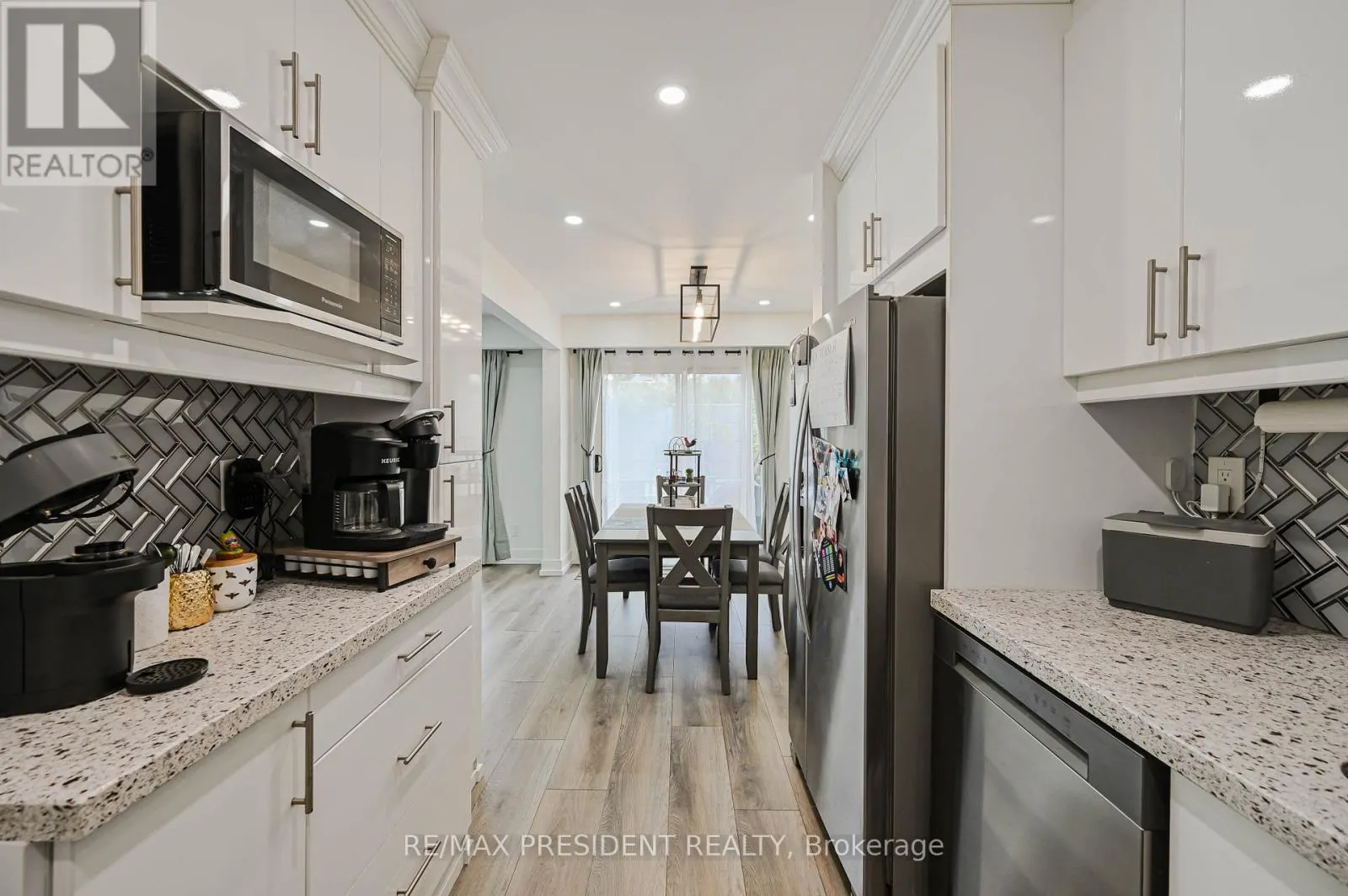 237 BARONWOOD CRESCENT