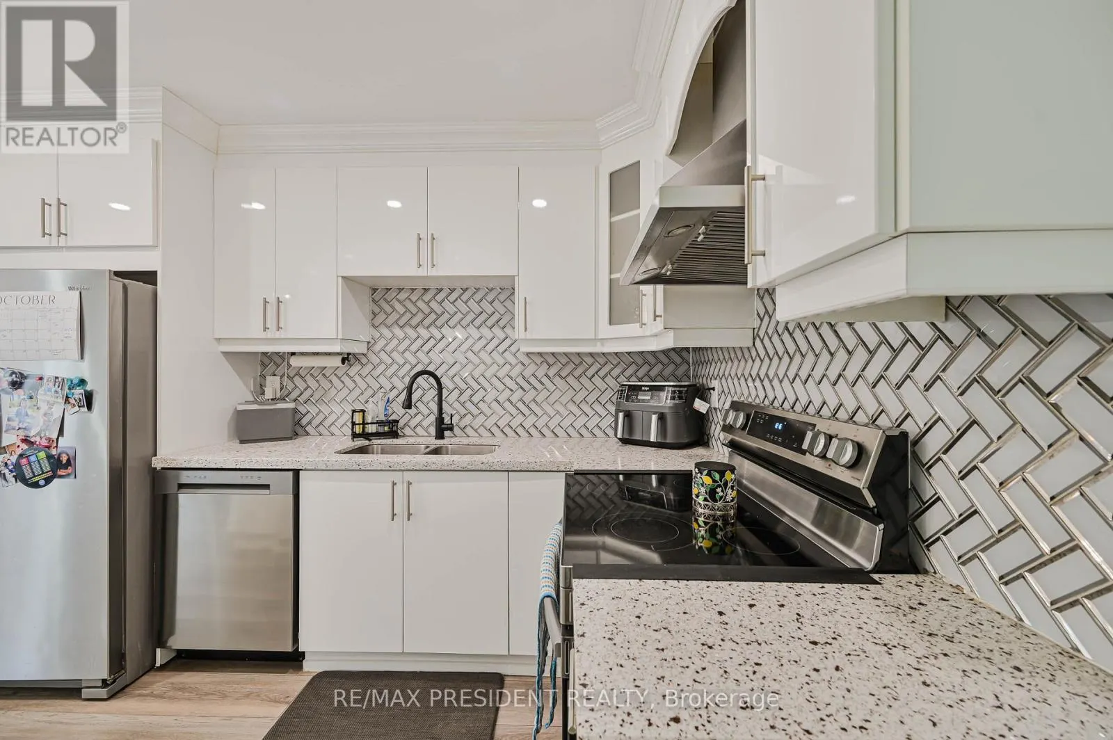 237 BARONWOOD CRESCENT