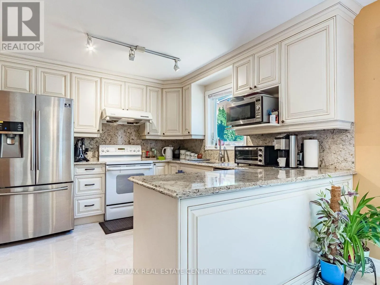 6439 OSPREY BOULEVARD