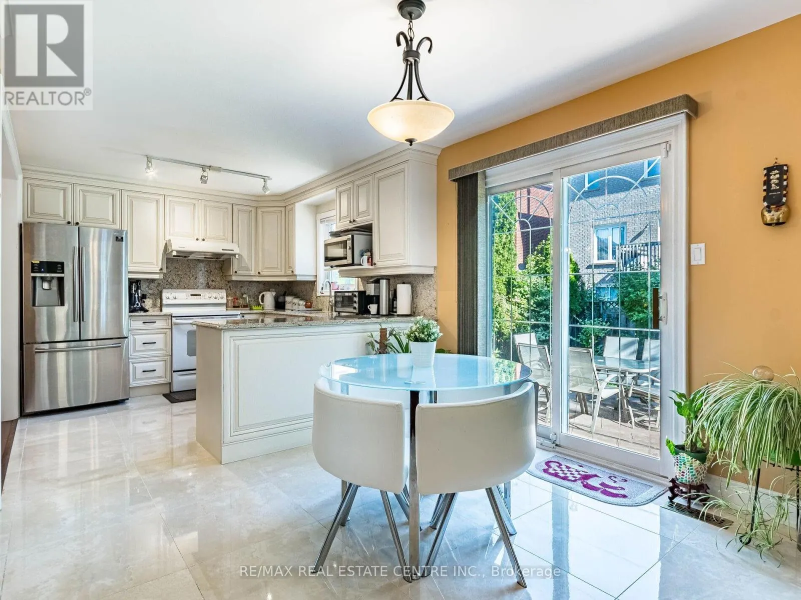 6439 OSPREY BOULEVARD