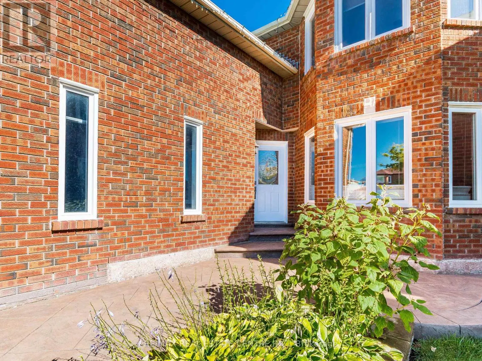 6439 OSPREY BOULEVARD