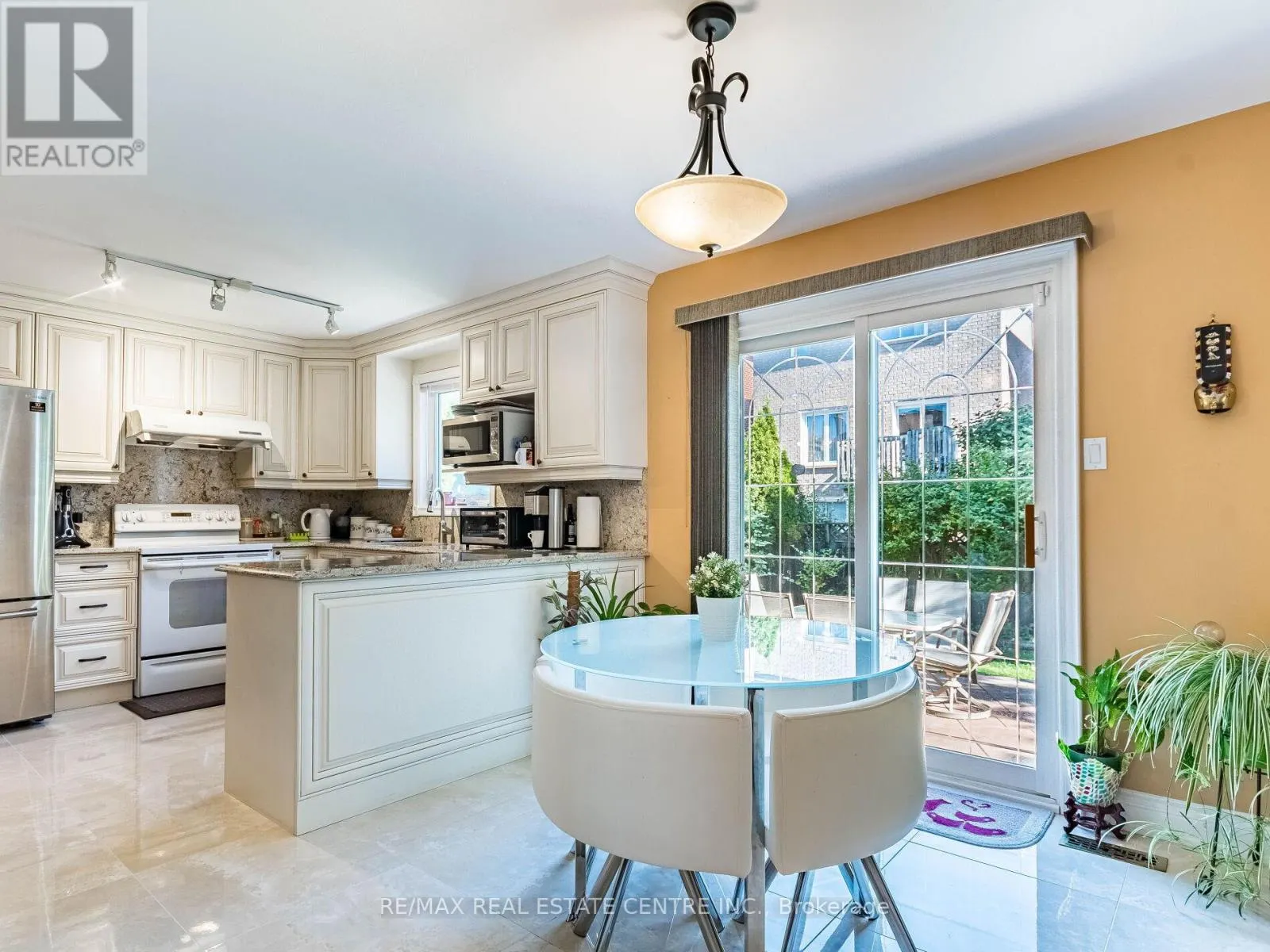 6439 OSPREY BOULEVARD