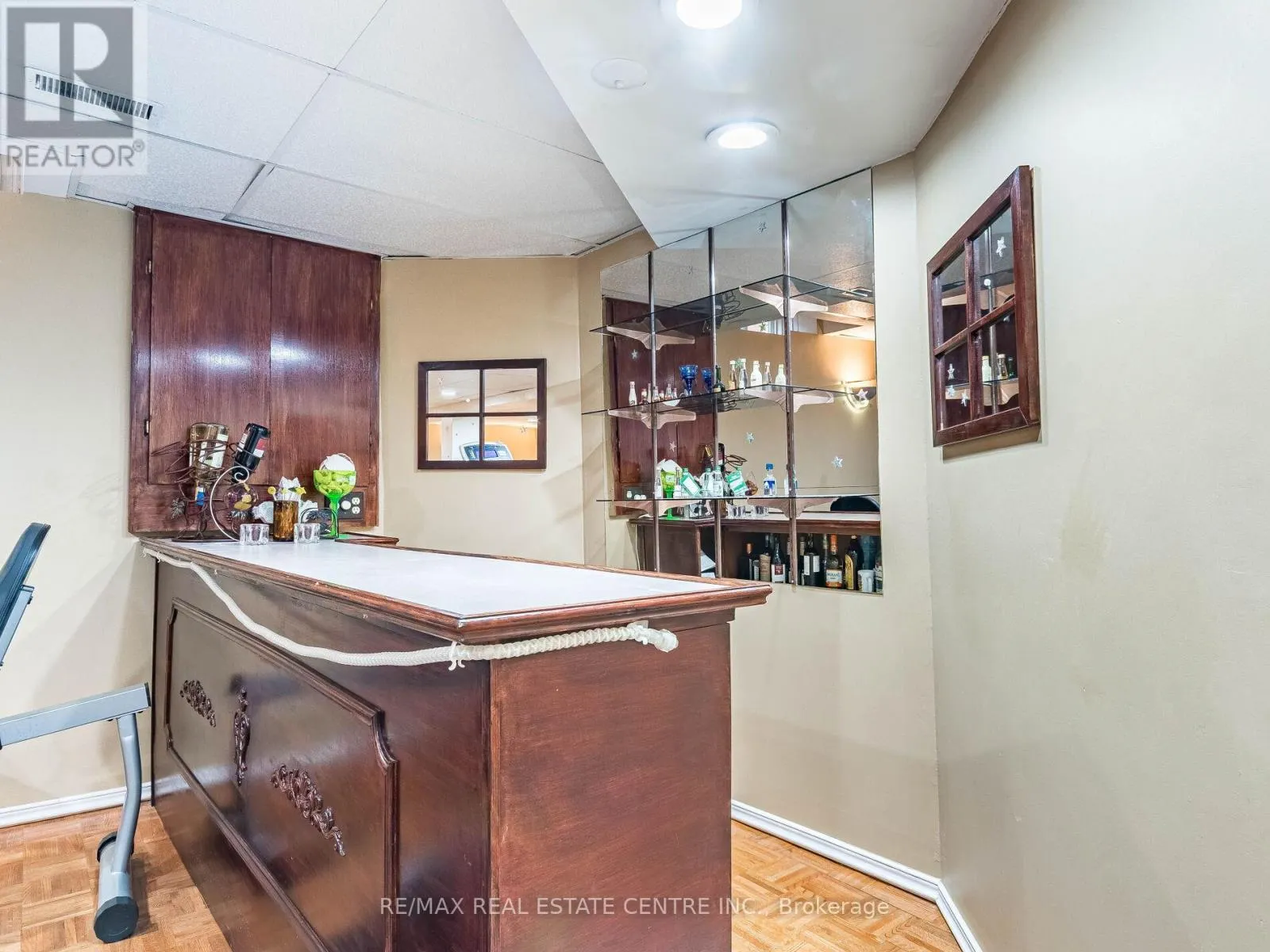 6439 OSPREY BOULEVARD